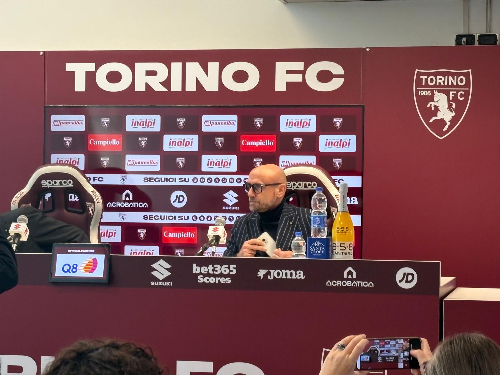 https://www.tifogranata.it/wp-content/uploads/2025/12/PHOTO-2025-12-11-12-55-09.jpg Petrachi ha quattro rinnovi in agenda: i temi granata sui giornali