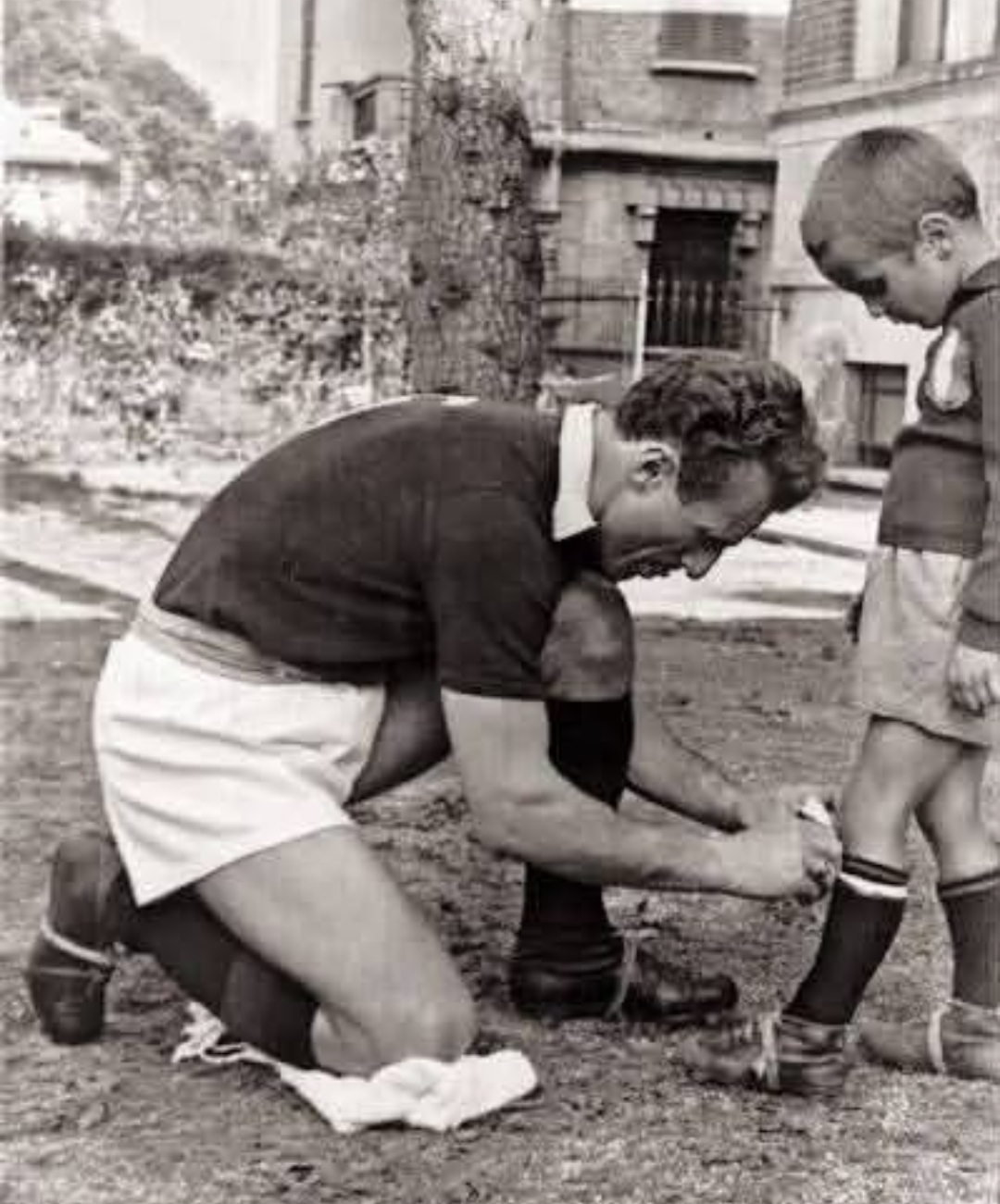 https://www.tifogranata.it/wp-content/uploads/2026/09/PHOTO-2026-09-19-08-29-02.jpg Mazzola e il ricordo di Susanna Egri: “Sandro bimbo correva tra i tavoli a Porta Nuova…”